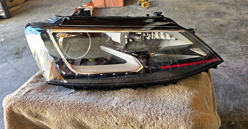 18jetta gli headlight - gli,